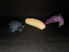 3 Yowie Animal Figures Giant Australian Cuttlefish, Golden Sandfish Sea Cucumber