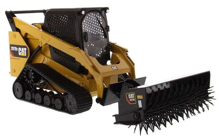 DIECAST MASTERS, Minipala cingolata CATERPILLAR 297 D2 con accessori, 1/16,  ... - Immagine 4 di 4