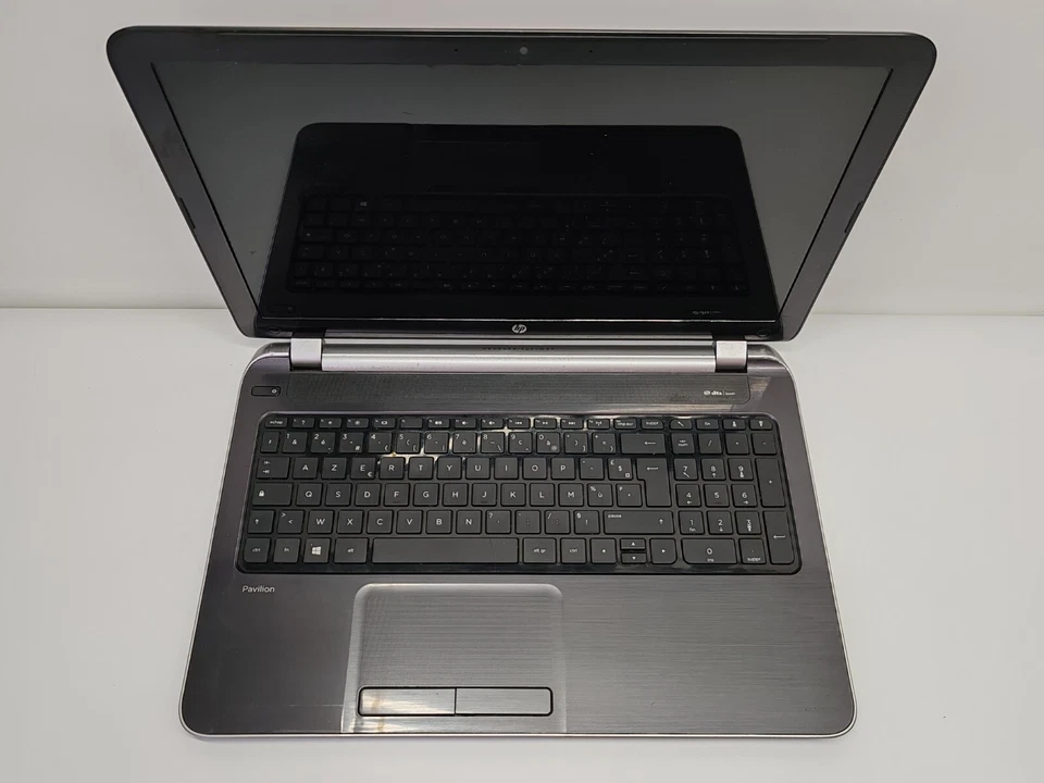NOTEBOOK HP PAVILION 15 AMD A6-5200 8GB RAM 500GB HD WIFI WIN10 - Immagine 3 di 4
