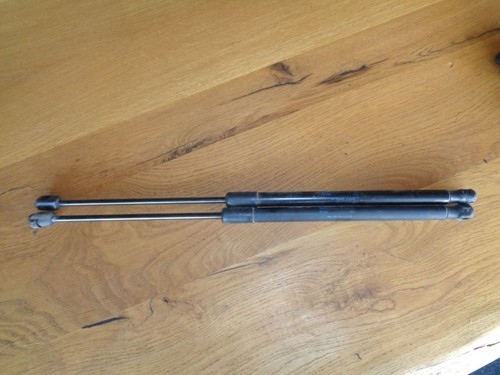 Heckklappendämpfer links + rechts 1 Paar Gasdruckfedern VW POLO (6R_) 1.4