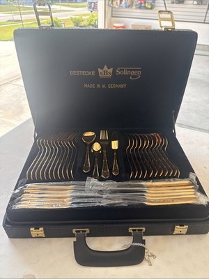 Vintage Bestecke Solingen 71 Piece Gold Plated 23/24K / 18/10 Flatware Case/Key