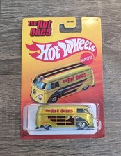 Hot Wheels 2026 The Hot Ones VOLKSWAGEN T1 PANEL BUS COMBI Gold 7/8 