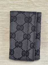 Gucci Guccissima 6 Key Case. Black. Good Condition.