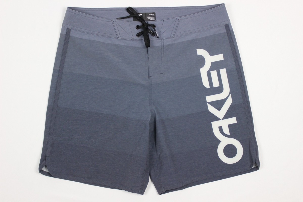 Oakley Men's Retro Mark Logo Board Shorts Boardshort Size 32