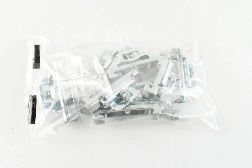 Idec BNL-6 Rail End Clip Bag Of 10 - Image 4 of 4