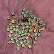 Lot of vintage cat eye marbles plus more - beautiful green marble