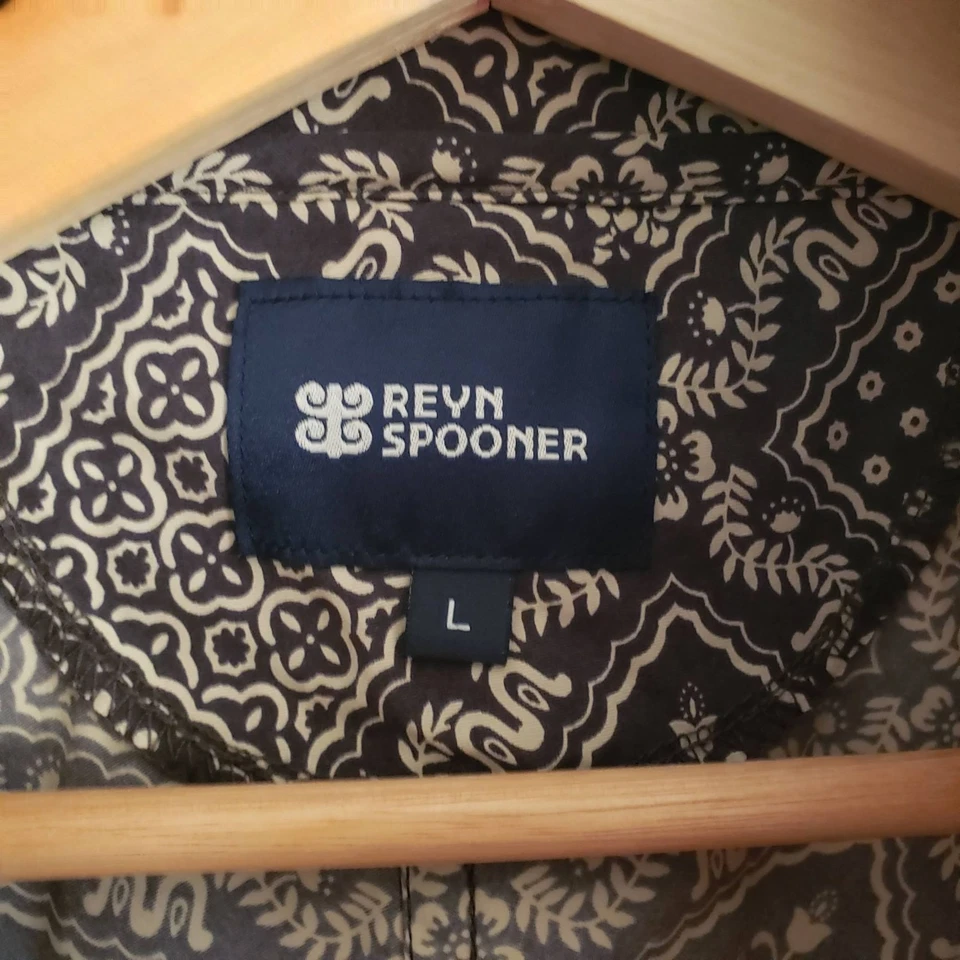 Reyn Spooner Lahaina Jacket L Black Bandana Print Lightweight Pullover - Image 2 of 4