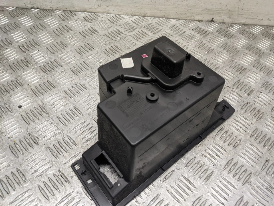 PEUGEOT 407 GT MK1 CUPÉ 2 PUERTAS 2006 CONSOLA CENTRAL CAJA Foto 3 de 4