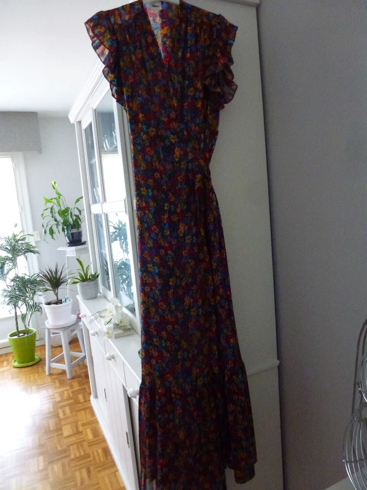 Robe longue Jane WOOD fleurie forme cache-coeur T.2 - Photo 2/4