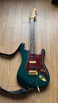 Fender Mexico Stratocaster E-Gitarre Seymour Duncan Tonabnehmer 8,3 Zoll