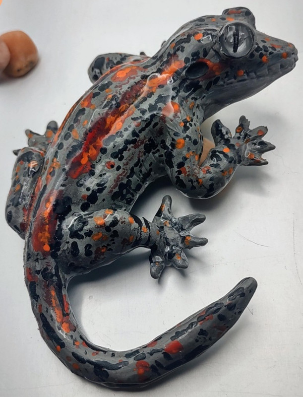 Handsculpted Gargoyle Gecko – Cosclay Lizard Desk Art-Gargoyle Gecko figurine