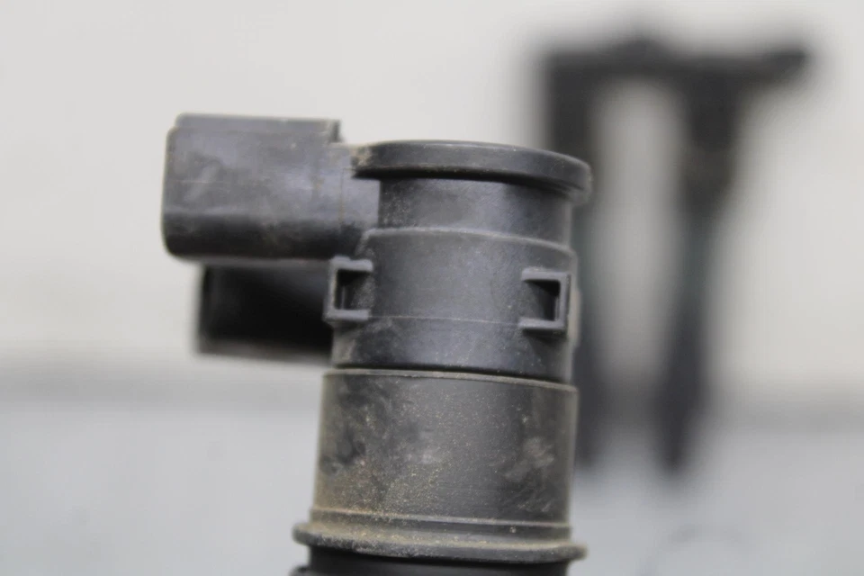 09-16 SUZUKI GSXR1000 BOBINAS DE ENCENDIDO BOBINA BUJÍA TAPAS 33410-47H00 BB642 Foto 4 de 4