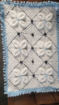 handmade knitted baby blankets