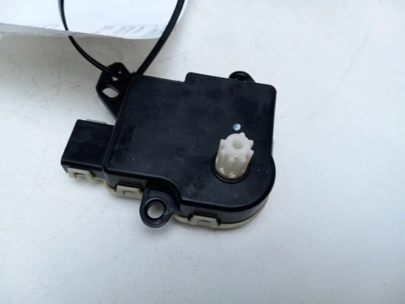 2011 FORD TAURUS AC HEATER HVAC BLEND DOOR ACTUATOR - Image 2 of 4