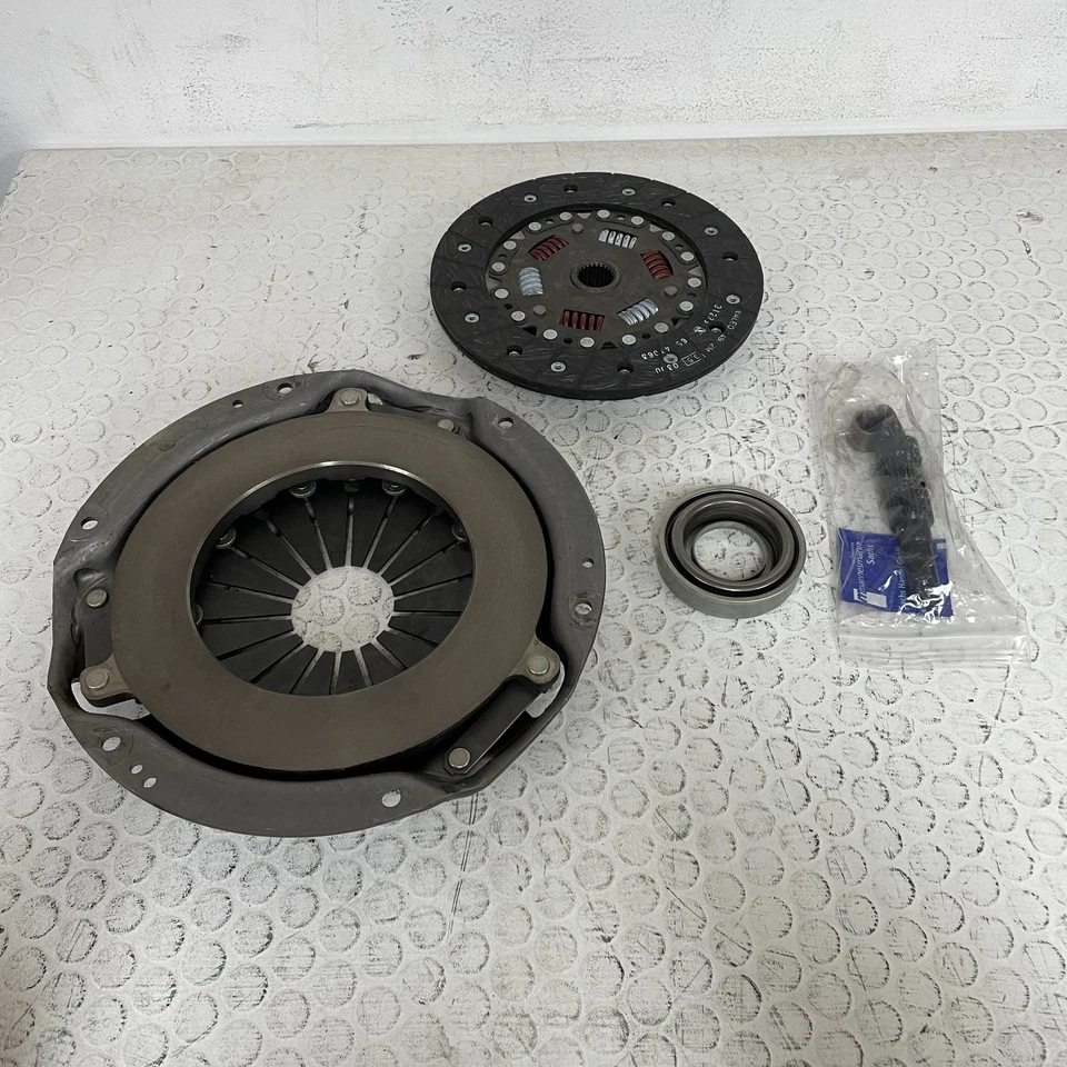 LuK 06-054 Clutch Kit Nissan 240SX 2.4L KA24DE KA24E 1991-1998 Foto 2 de 4