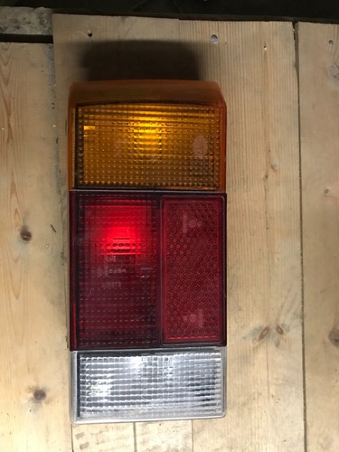 VW Golf 1 Rückleuchte Rücklicht links 171945095J/K/L