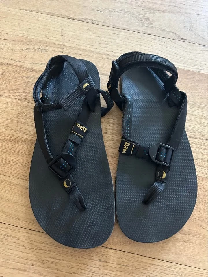 Luna Sandals In Men display picture 1
