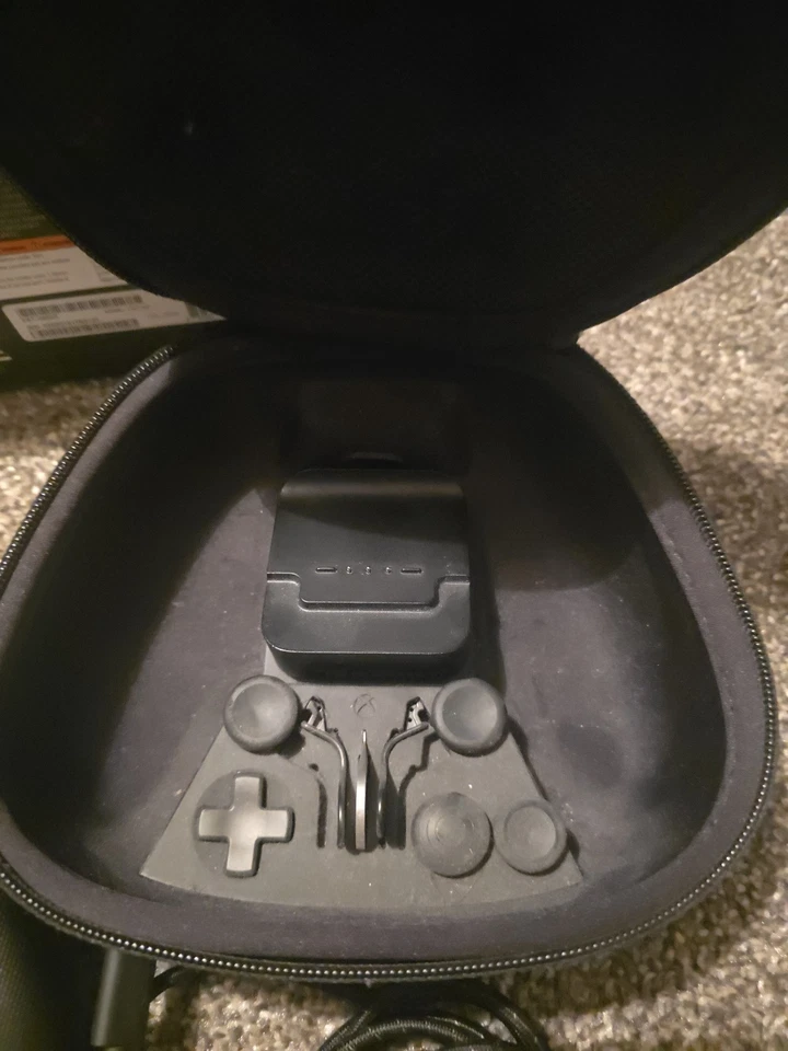 Xbox Elite Series 2 Wireless Controller With Case Boxed - Image 4 of 4