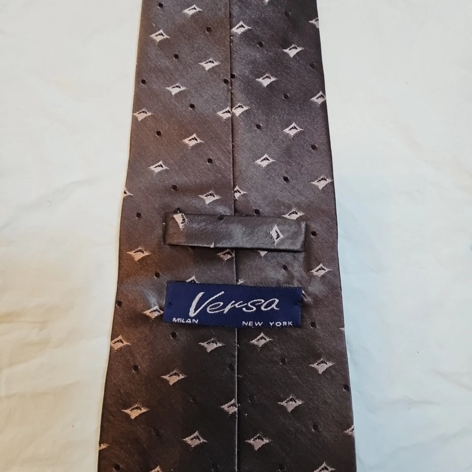 Corbata de seda Versa Milan Nueva York pistola plateada metal gris 58" 147 cm de colección Foto 2 de 4