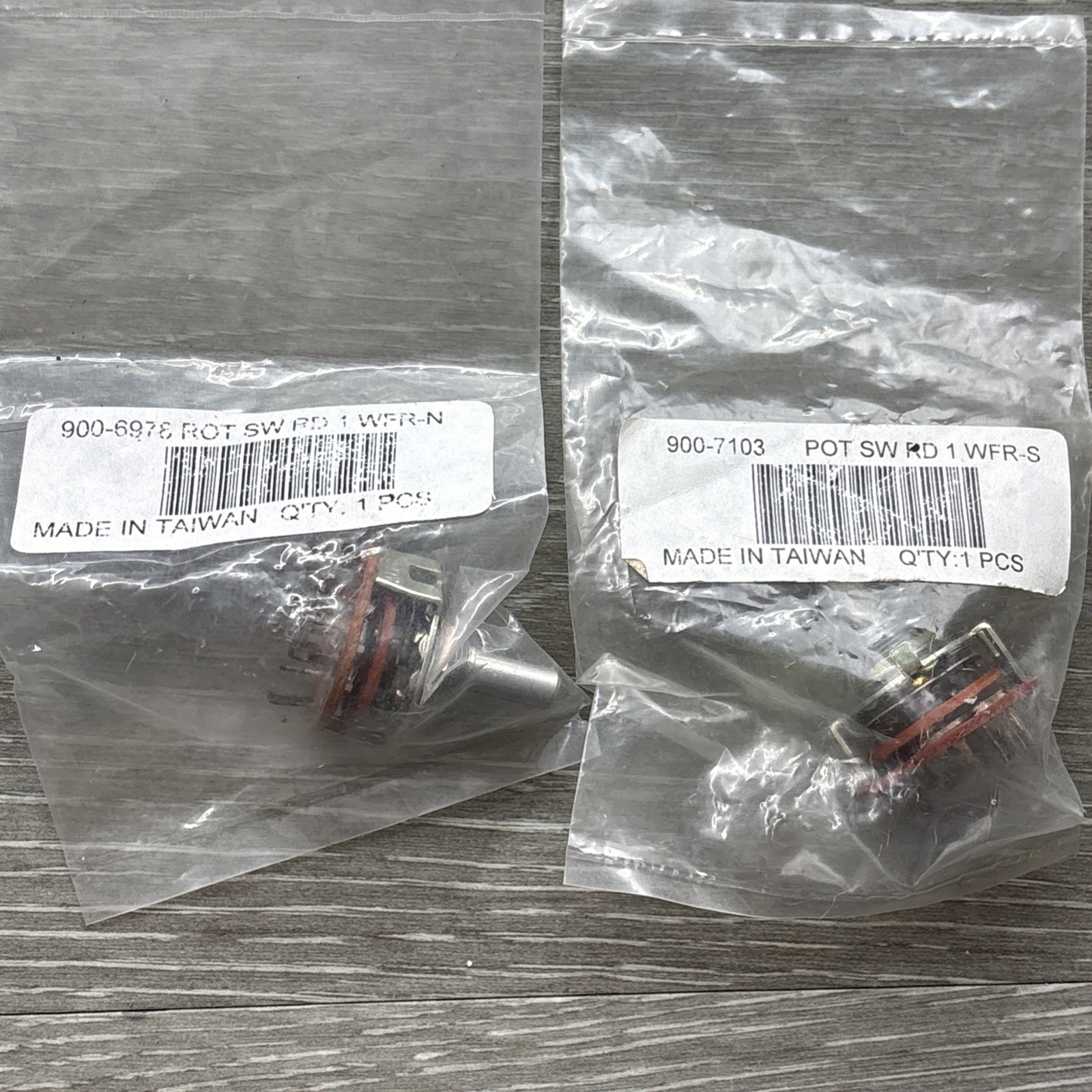 HUGE LOT: 70 Potentiometer, Bournes, Helipot, Centralab, Alpha, Fender, Audio