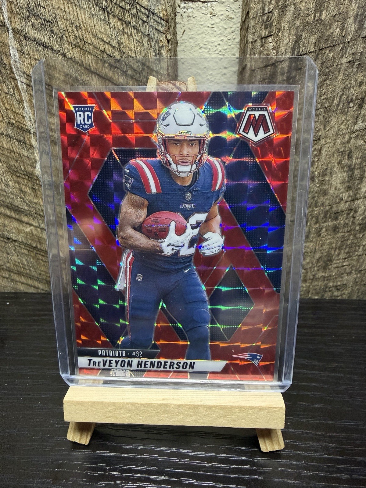 TreVeyon Henderson RC SP 2025 Mosaic Rookie Red Prizm #325 New England Patriots