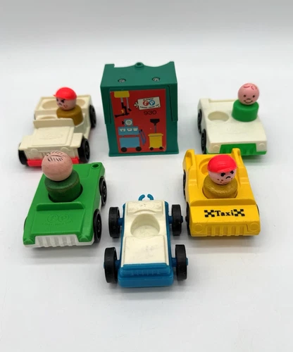 Vintage Fisher Price Little People Lot 5 Cars and 4 People Service Station Taxi