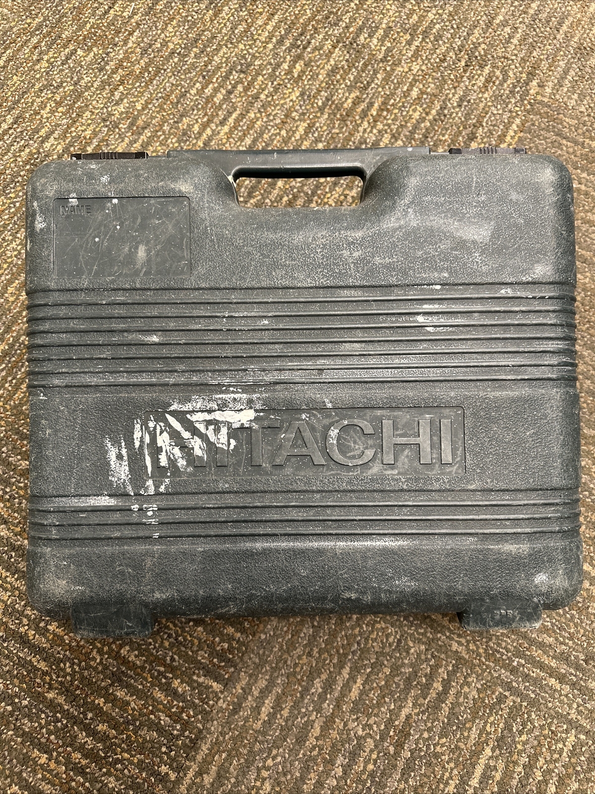 Hitachi NT65MA2 Air Finish Nailer. 15Gauge 11/4 to 21/2" Nails W