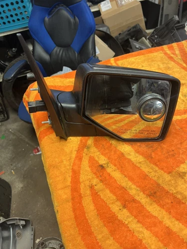 2006-2010 explorer RH passengers chrome / black power heated side view mirror OE