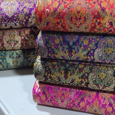 Royal Mughal Paisley Gold Jacquard Banaras Brokat Kleid Handarbeit Stoff Meterware
