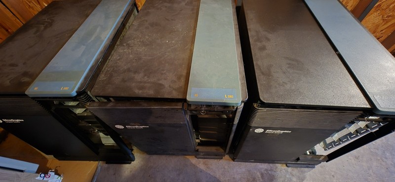 SGI SILICON GRAPHICS IRIS CHALLANGE LOT OF 3 , ALL POWER ON ,SOLD AS IS !