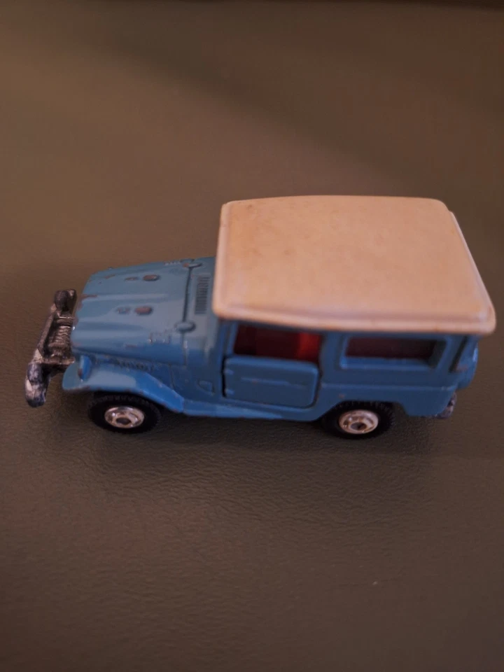 ANTIGUOS COCHES DE BOLSILLO TOMY TOMICA DIECAST NO. 2 TOYOTA LAND CRUISER HECHOS EN JAPÓN Foto 2 de 4