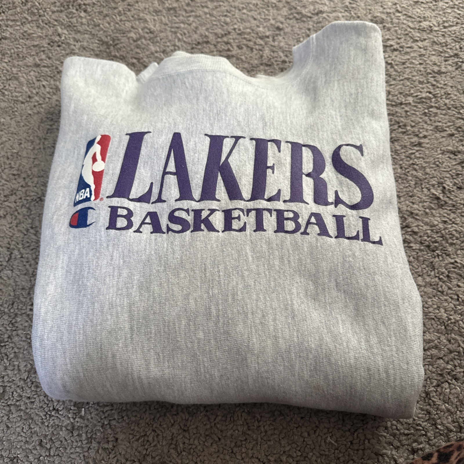 Left Reverse Vintage 90s Los Angeles Lakers Champion Reverse Weave Gray Crewneck XL ...