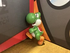 Jakks Pacific World of Nintendo 2.5" Green Yoshi (Running) Figure (No Stand)