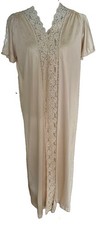 Vtg Vanity Fair Ivory Peignoir Set 34 S/M Gown Robe Nylon USA Made