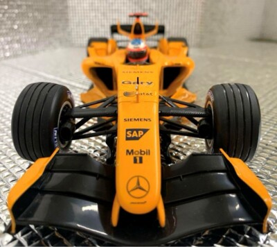 ミニチャンプス マクラーレン メルセデス MP4-20 2005年1/18