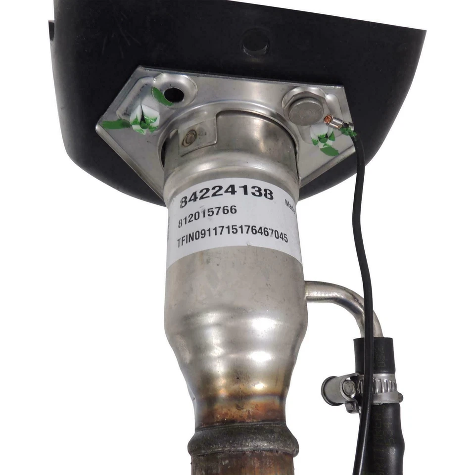 84224138 Mangueira de enchimento do tanque de combustível 2015-17 Chevy Silverado GMC Sierra 2500 3500 6.0L - Imagem 3 de 4