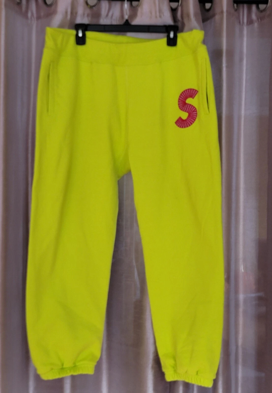 Pantalon de survêtement Supreme S logo « vert acide » FW20   Large