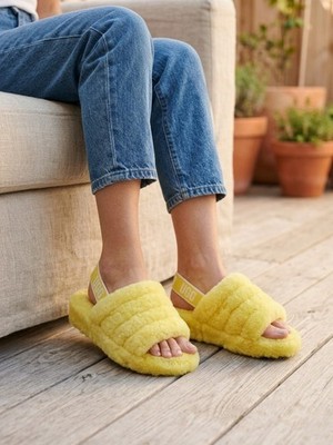 Women's UGG Fluff Yeah Slide Slippers - Yellow - Size 6 US / 37 EU - Excellent 