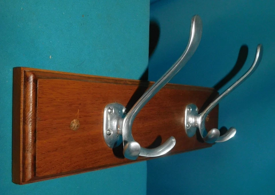 ANCIEN PORTE MANTEAU ET CHAPEAU DE BISTROT . 2 PATERES . ECOLE . LONGUEUR 35cm - Photo 4/4