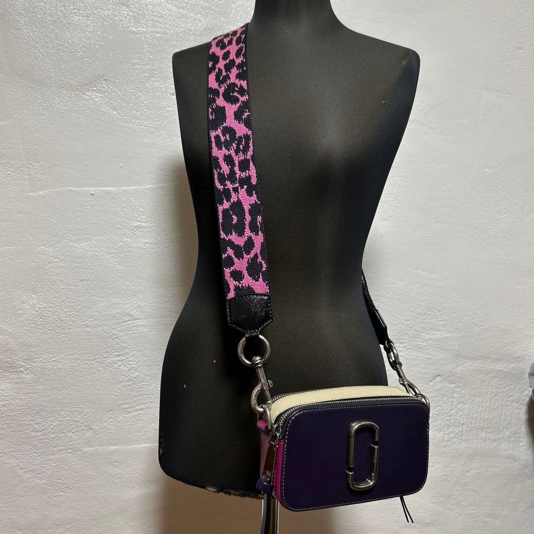 Marc Jacobs Pink Leopard Pattern Camera Bag with … - image 1