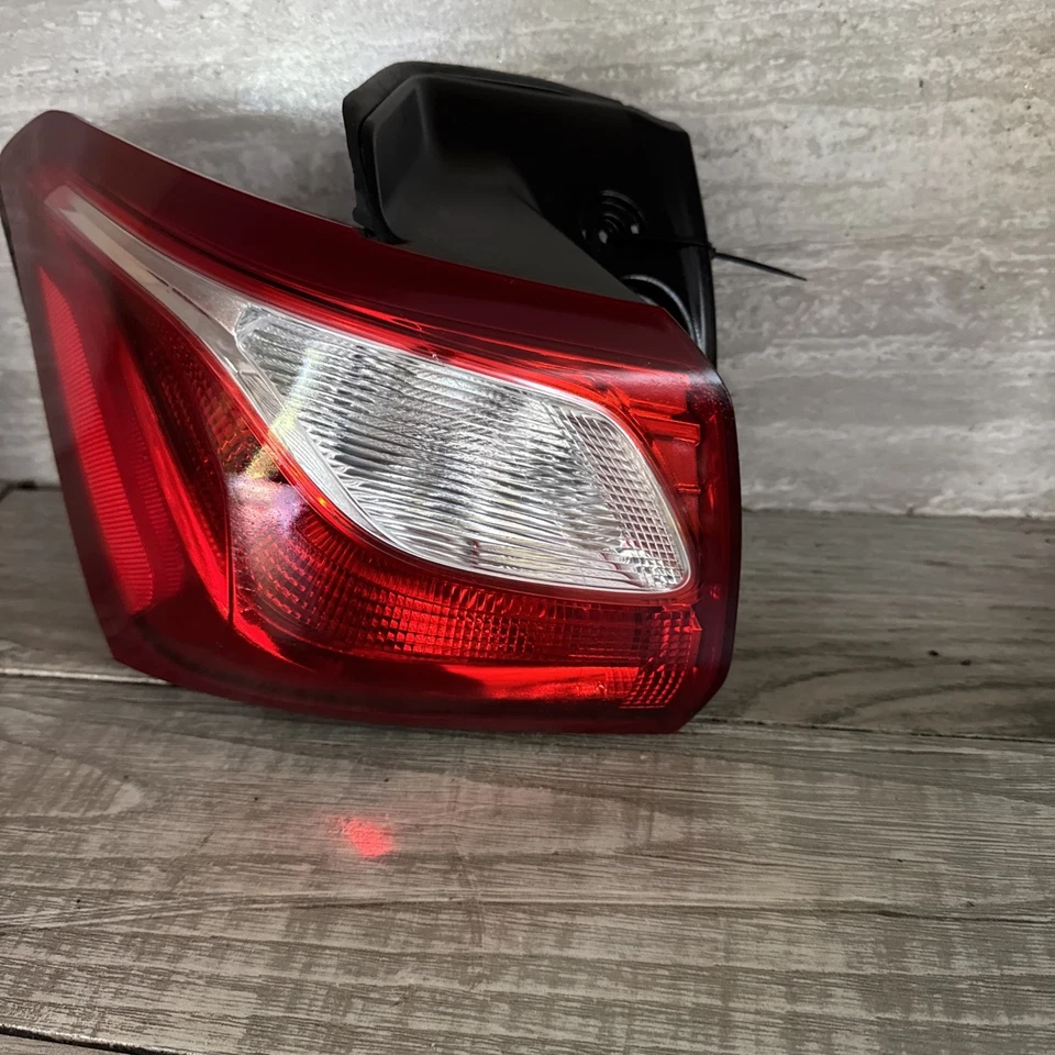 🇺🇸 2018 2019 2020 2021 Chevrolet Equinox luz trasera izquierda lado del conductor OEM Foto 2 de 4