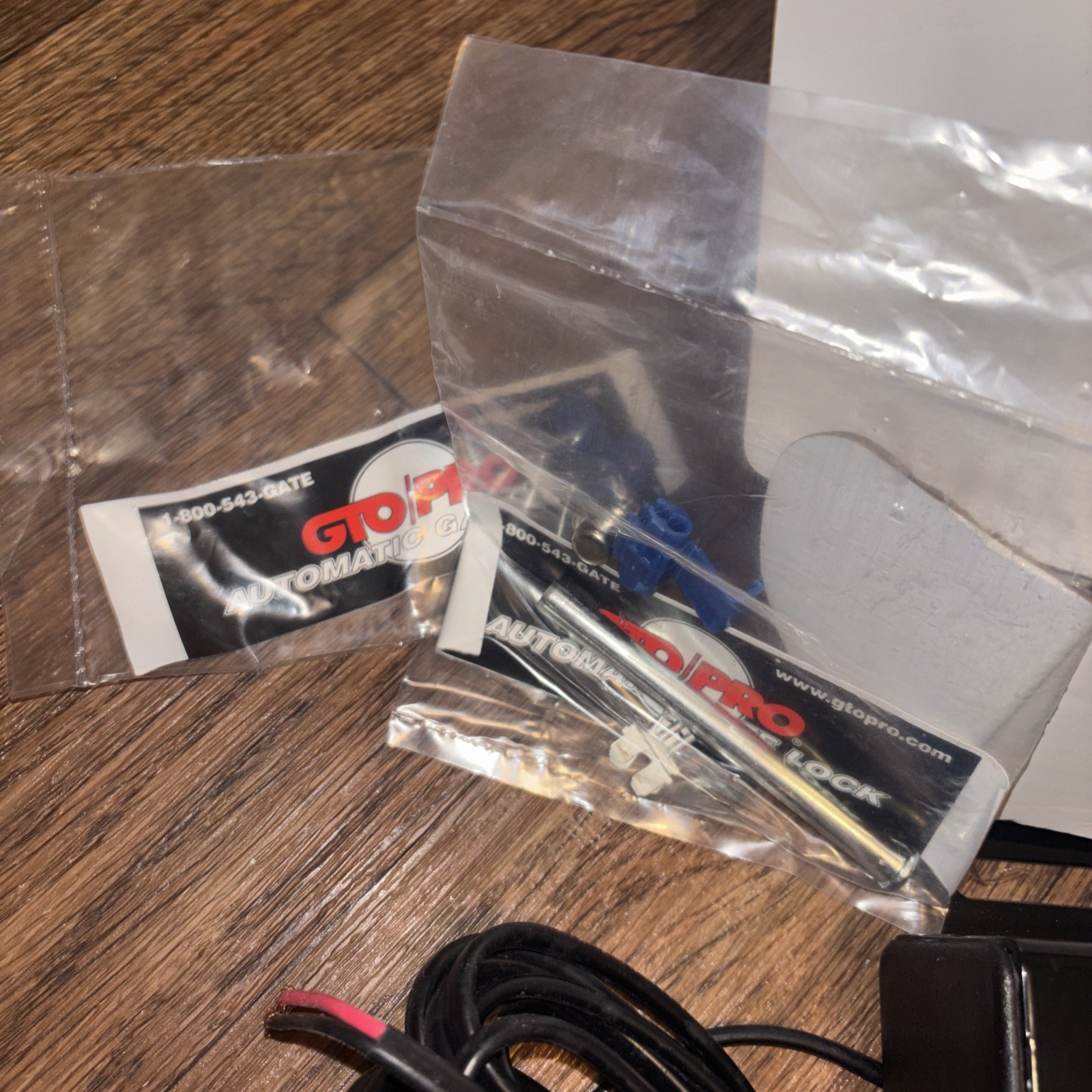 Bulldog pedestrian gate lock fm145 . All Pieces Included, No Instruction Manual.