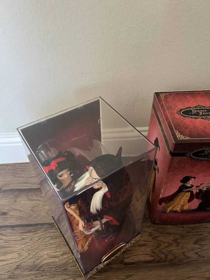 Disney Fairytale Designer Collection Snow White & The Witch Old Hag Limited Ed - Image 2 of 4