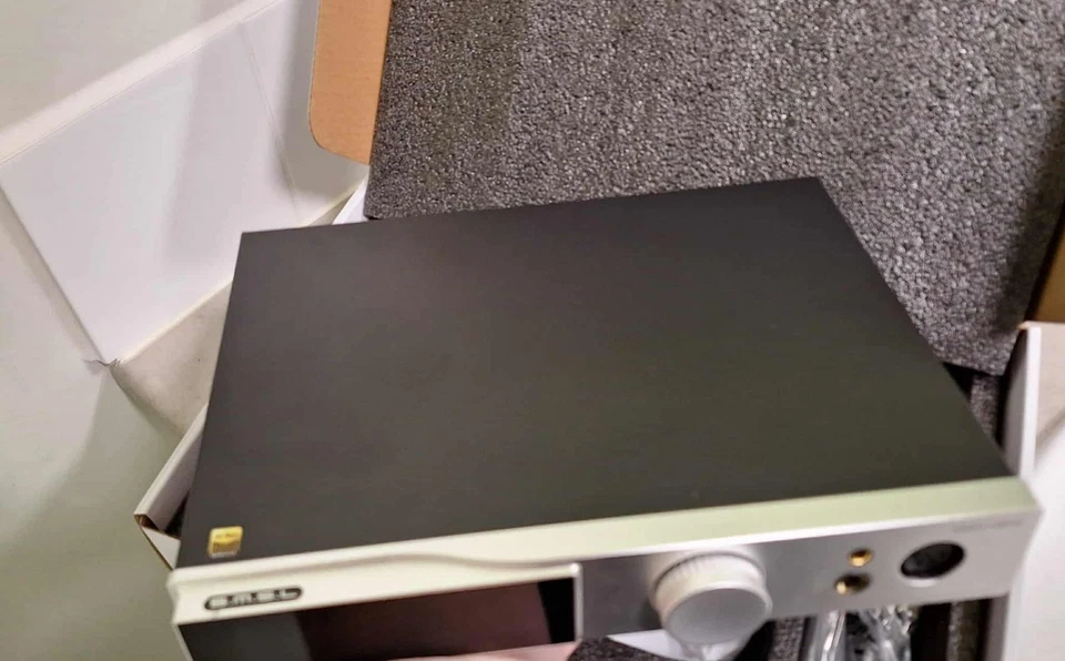 SMSL DO400 ES9039SPRO Fully Balanced HiFi DAC And Headphone Amplifier - Image 3 of 4