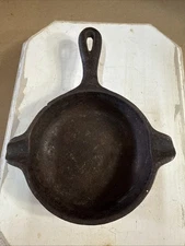 Vintage Wagner Cast Iron Ashtray 1050 (#3)