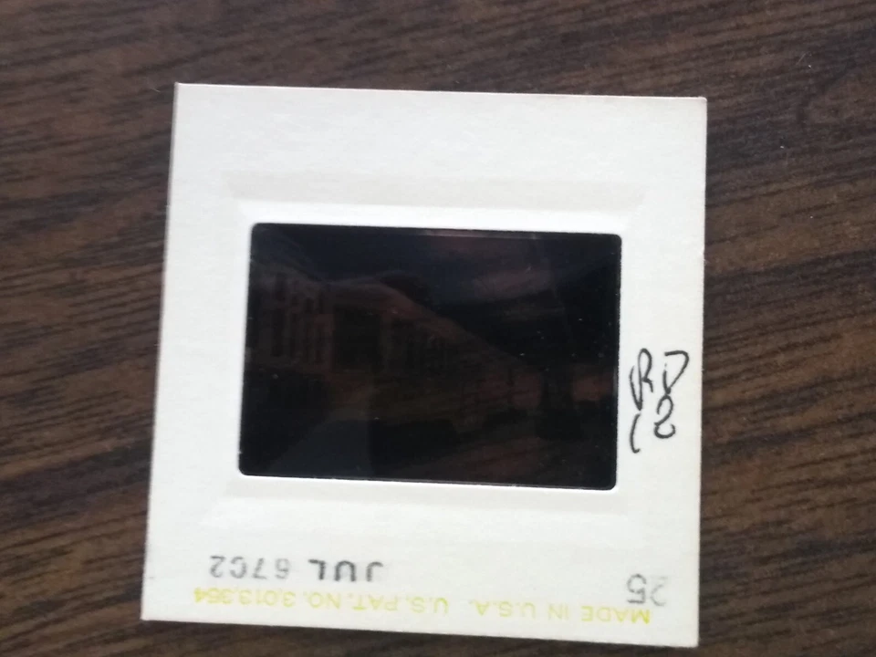 RD18 AUTOBÚS, TRANVÍA, CARRO DE METRO 35 MM extensión CARROS Y CARRETILLA ELEVADORA JULIO 1967 Foto 2 de 2