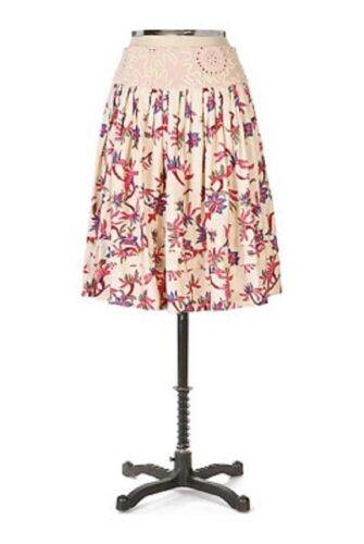 SELTEN NEU MIT ETIKETT Viola Anthropologie Palmetto bestickt Blumen Ösen Rock 6