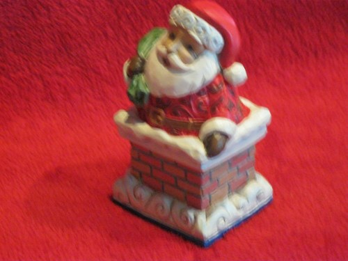 Figura de Jim Shore ""Santa in Chimney Mini" #6009011 - Imagen 4 de 6