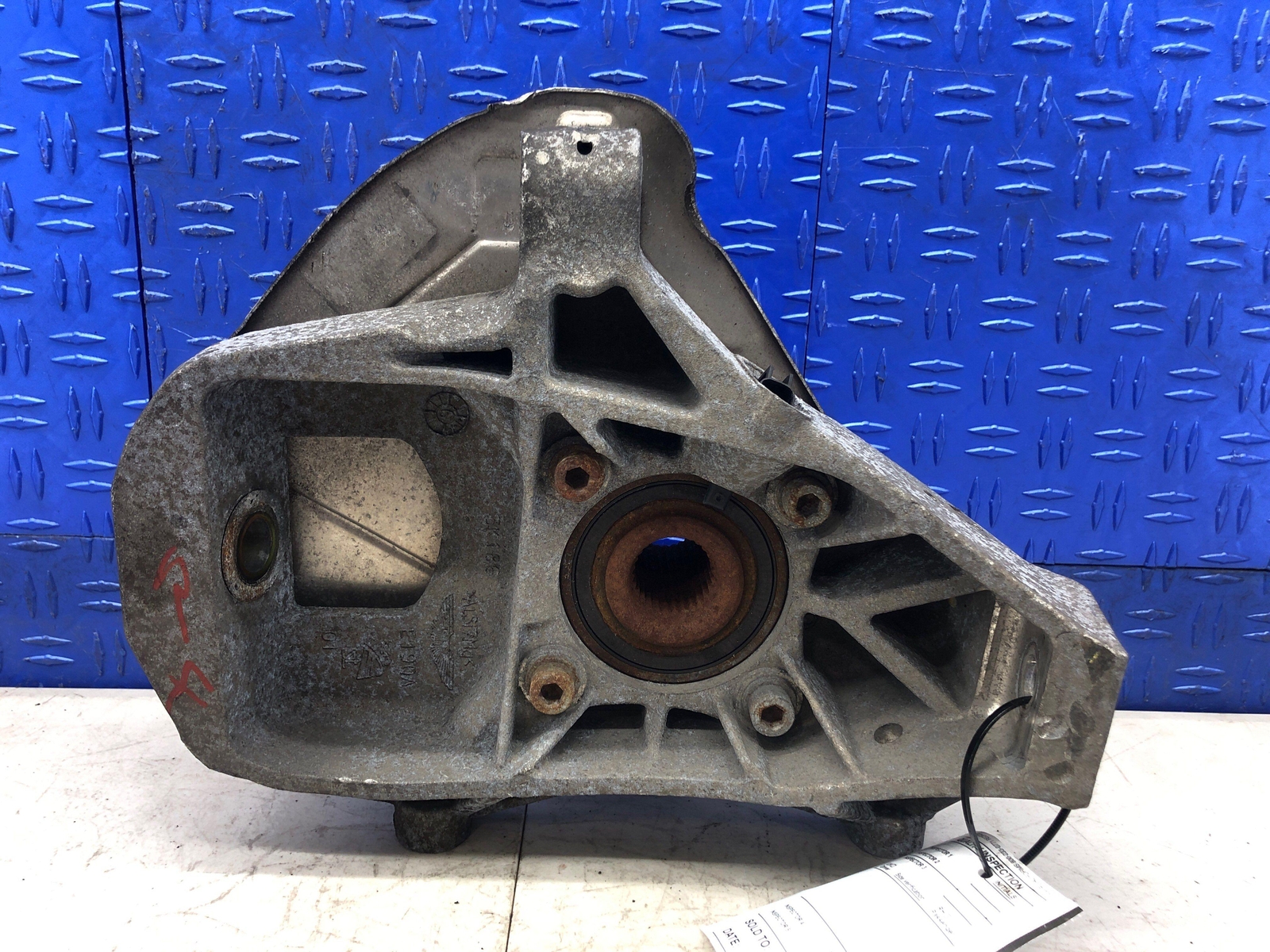 2006-2018 ASTON MARTIN VANTAGE V8 FRONT RIGHT SPINDLE KNUCKLE WHEEL BEARING HUB