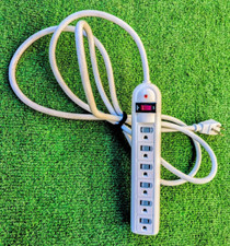 10ft Corded 15A/125VAC/60Hz 6-Outlet Transient Surge Suppressor/Power Strip EUC